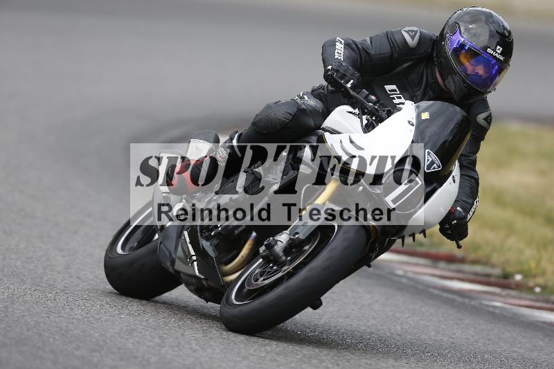 Archiv-2025/32 07.07.2025 Plüss Moto Sport ADR/Einsteiger/1